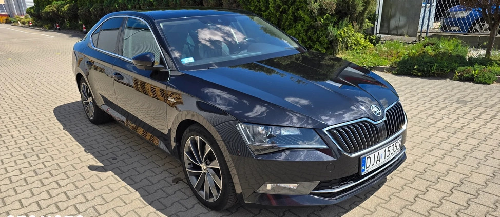 Skoda Superb cena 89900 przebieg: 127638, rok produkcji 2016 z Jawor małe 37